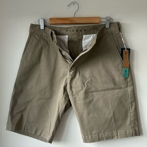 NWT Vissla Port Shorts - Khaki Men’s Size 32 W